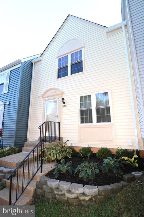 9041 White Rose Ln, FAIRFAX, VA, 22031-1342 | Card Image