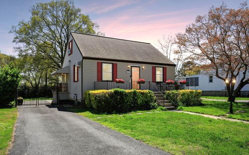 2203 Middleborough Rd, ESSEX, MD, 21221-1523 | Card Image