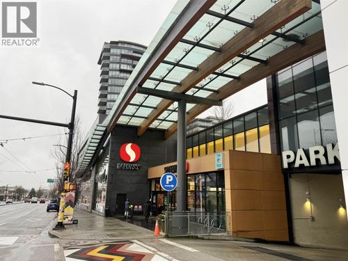 8437 Granville St, Vancouver, BC, V6P0M3 | Card Image
