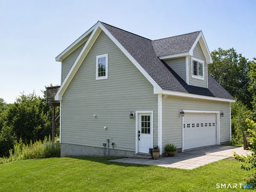 1030-B Litchfield Tpke, New Hartford, CT, 06057-3342 | Card Image