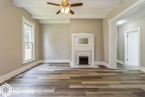 502 S Market St, Oskaloosa, IA, 52577-3355 | Card Image