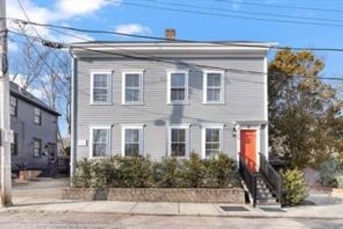 1-17 Willow St, Newport, RI, 02840-1971 | Card Image