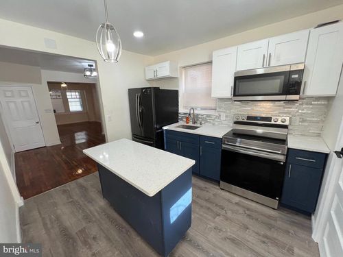 254 W Sheldon St, PHILADELPHIA, PA, 19120-3319 | Card Image