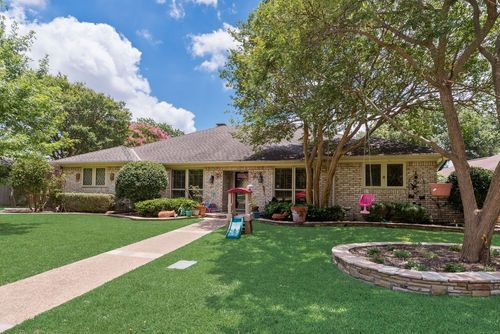 13052 Fall Manor Dr, Dallas, TX, 75243-2426 | Card Image