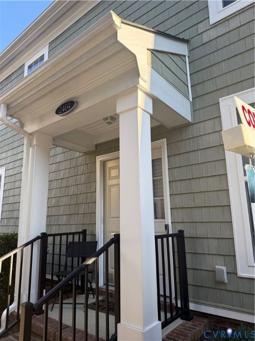 42-2404 Prince Andrew Ct, Quinton, VA, 23141-1388 | Card Image