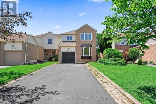 1273 Barberry Green, Oakville, ON, L6M2A8 | Card Image