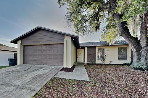 2709 Manor Hill Dr, BRANDON, FL, 33511-7562 | Card Image