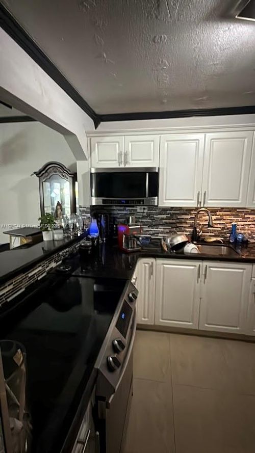 b8-9760 Sw Sw 184th St, Cutler Bay, FL, 33157 | Card Image
