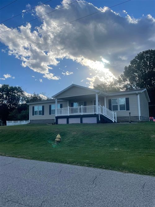 25 Legion Dr, Mortons Gap, KY, 42440-2015 | Card Image