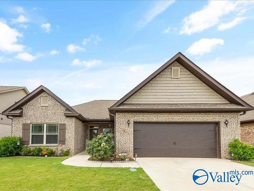103 Pomelo St, Huntsville, AL, 35811-8067 | Card Image
