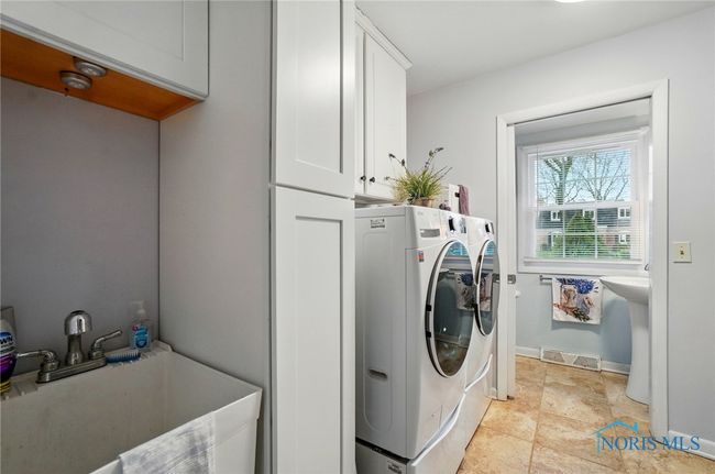 2257 N Carriage Ln, House other with 4 bedrooms, 4 bathrooms and 2 parking in Port Clinton OH | Image 28