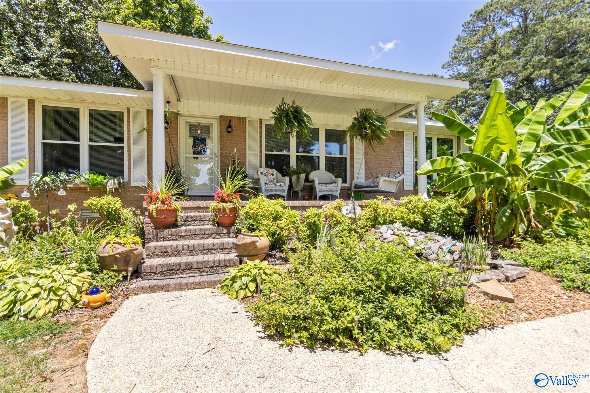 Mountain Crest Dr, Guntersville, AL 35976