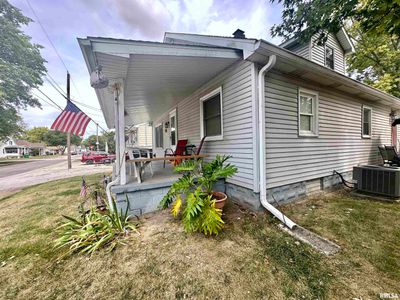 213 S 6 Th Street, House other with 3 bedrooms, 2 bathrooms and null parking in Auburn IL | Image 3