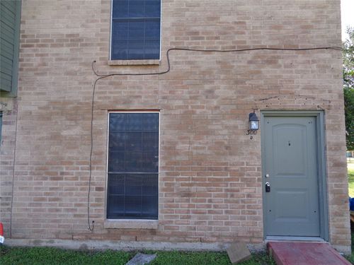 300 Rice St, Angleton, TX, 77515-5200 | Card Image