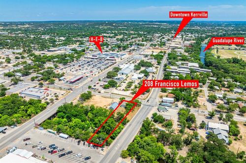 208 Francisco Lemos St, Kerrville, TX, 78028-4487 | Card Image