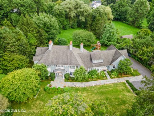 2 Sparrow Ln, Greenwich, CT, 06830-3923 | Card Image