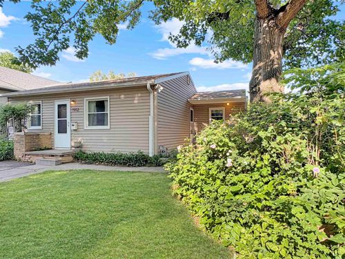 1912 Wall St, Sioux City, IA, 51104 | Card Image