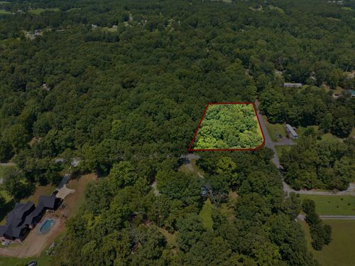 0 40 Rd, Bon Aqua, TN, 37025 | Card Image