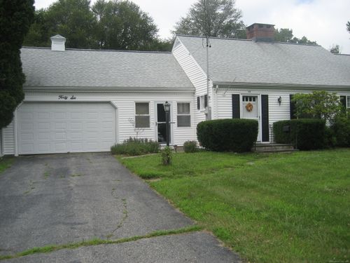 46 Wayne St, Norwich, CT, 06360-1830 | Card Image