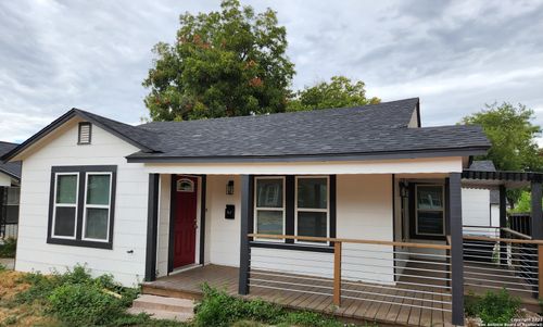 747 Bailey Ave, San Antonio, TX, 78210-3652 | Card Image