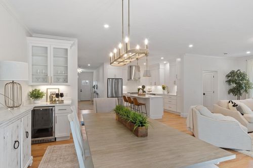 11-75 Franklin St, Medway, MA, 02053-1633 | Card Image