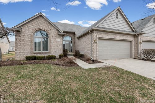 20311 Milford Dr, Macomb, MI, 48044-3565 | Card Image