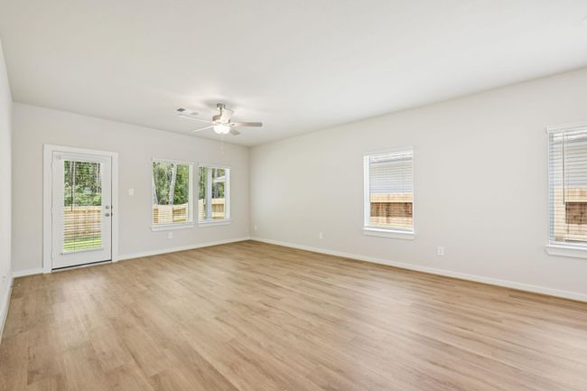 18668 Pressweood Way Dr, House other with 4 bedrooms, 3 bathrooms and 2 parking in New Caney TX | Image 9
