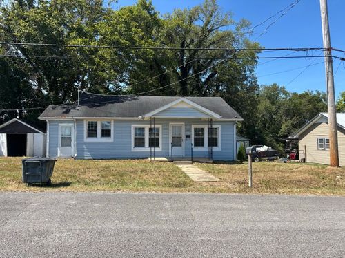 104 General Ave, Centerville, TN, 37033-1828 | Card Image