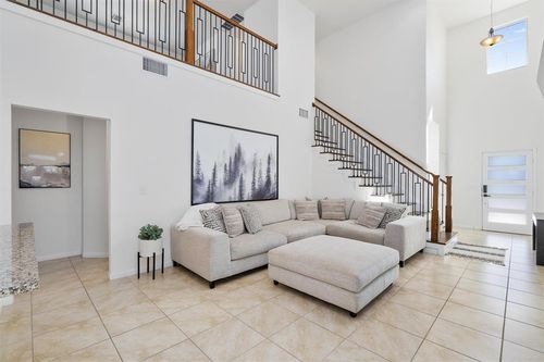 10308 Hatton Ln, Austin, TX, 78754-5523 | Card Image