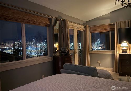 3414 33rd Ave Sw, Seattle, WA, 98126-2330 | Card Image