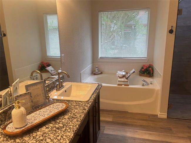 1712 Creekside Ave, House other with 4 bedrooms, 2 bathrooms and null parking in Sherman TX | Image 34