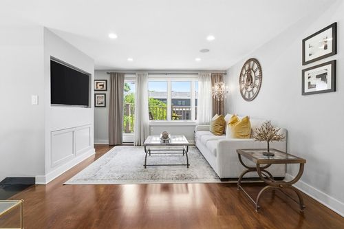 3-141 W Concord St, Boston, MA, 02118-1596 | Card Image