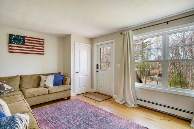 Bright and full of natural light | Image 9