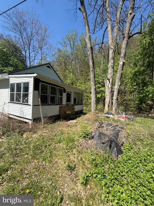 35 Hibridge Cir, LEWISTOWN, PA, 17044-7330 | Card Image