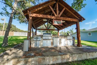 Top of the Line Stainless Built in Appliances. | Image 3