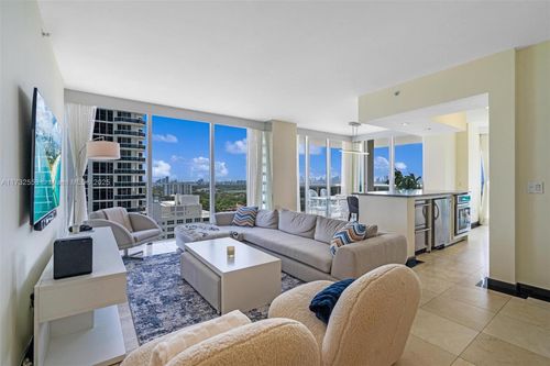 apt-2305-4779 Collins Ave, Miami Beach, FL, 33140-3255 | Card Image