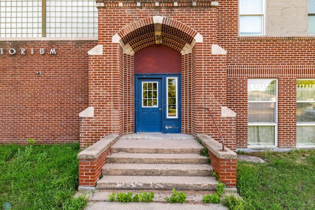 Exterior | Image 4