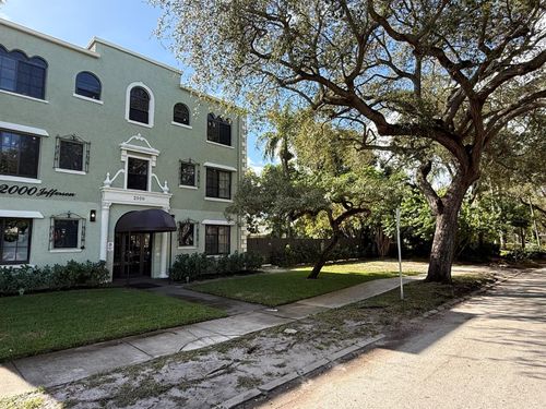 17-2000 Jefferson St, Hollywood, FL, 33020-6940 | Card Image