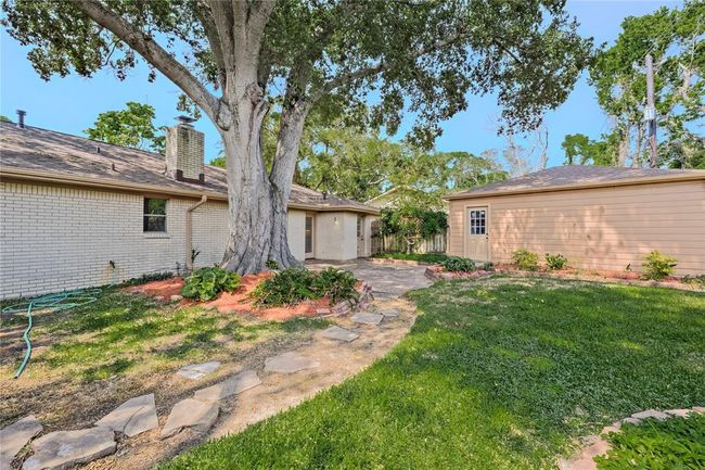 2105 Willow Dell Dr, House other with 3 bedrooms, 2 bathrooms and 2 parking in Seabrook TX | Image 27