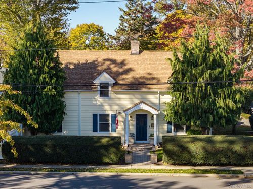 61 Drexel Ave, Westbury, NY, 11590-1999 | Card Image