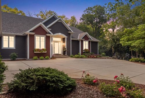 W279N5280 Hanover Hill Court, Lisbon, WI, 53089 | Card Image
