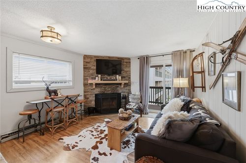 unit-3301-301 Pinnacle Inn Rd, Beech Mountain, NC, 28604-7479 | Card Image