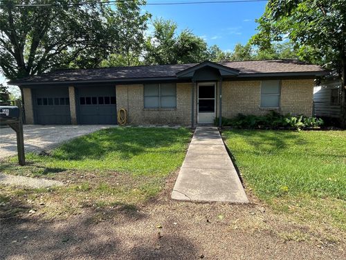 504 Colorado St, Glidden, TX, 78943-4513 | Card Image