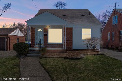 9956 Arnold, Redford, MI, 48239-2002 | Card Image