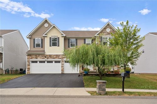 141 Centennial Dr, Carnegie, PA, 15106-5510 | Card Image