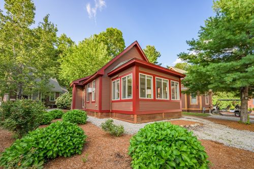 2-2 Wildwood Dr, Westford, MA, 01886-1031 | Card Image