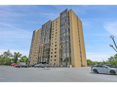 403 - 7877 E Mississippi Ave, Home with 2 bedrooms, 1 bathrooms and null parking in Denver CO | Image 3