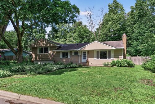 4830 Shady Ln N, Minnetonka, MN, 55345-3133 | Card Image