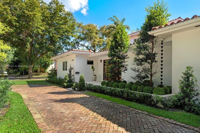 5601 San Vicente St, House other with 4 bedrooms, 5 bathrooms and null parking in Coral Gables FL | Image 23