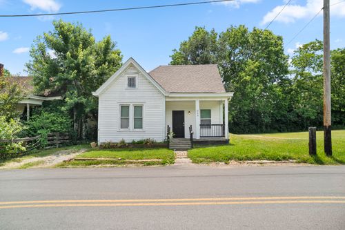 863 E Main Street Ext, Georgetown, KY, 40324-9301 | Card Image